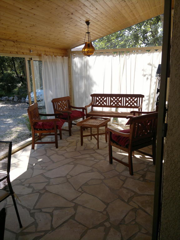 A L'Est D'Uzes Villa Saint-Siffret Kamer foto