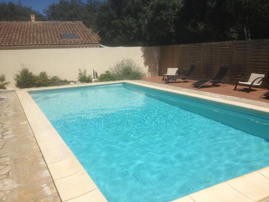 A L'Est D'Uzes Villa Saint-Siffret Buitenkant foto