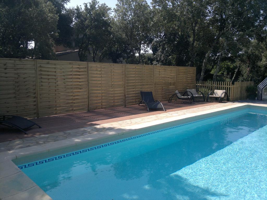 A L'Est D'Uzes Villa Saint-Siffret Buitenkant foto