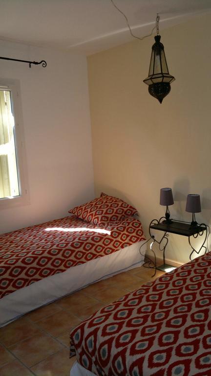A L'Est D'Uzes Villa Saint-Siffret Kamer foto